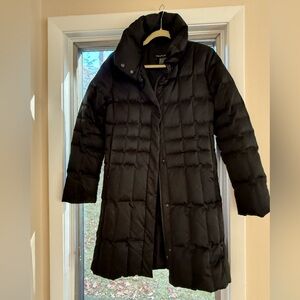 Searle Elegant Black Puffer Jacket